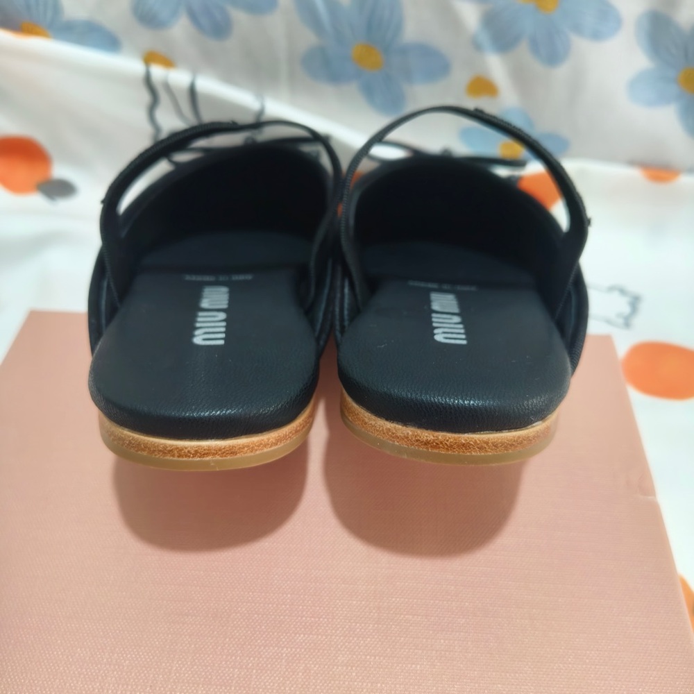 Miu Miu Black Leather Bow-Front Slide Mules - Picture 6 of 11